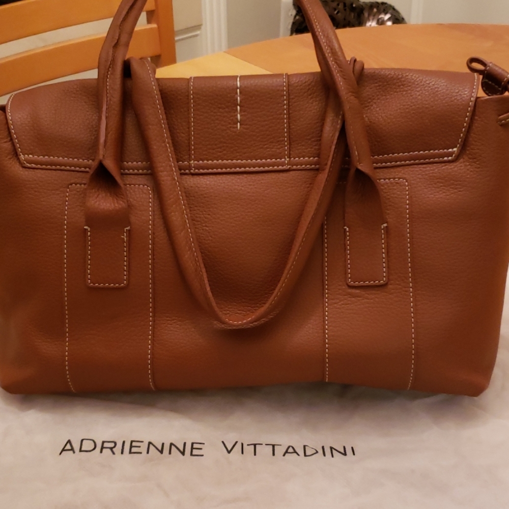 Adrienne Vittadini Tote - Picture 2 of 8